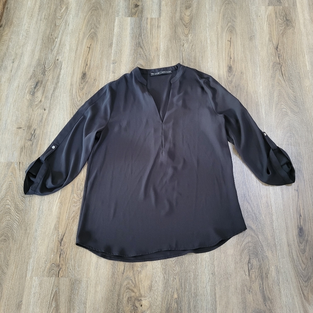 ZARA Basic Size Medium Black Blouse V-Neck Cuffed Tab Sleeve Office Siren Work